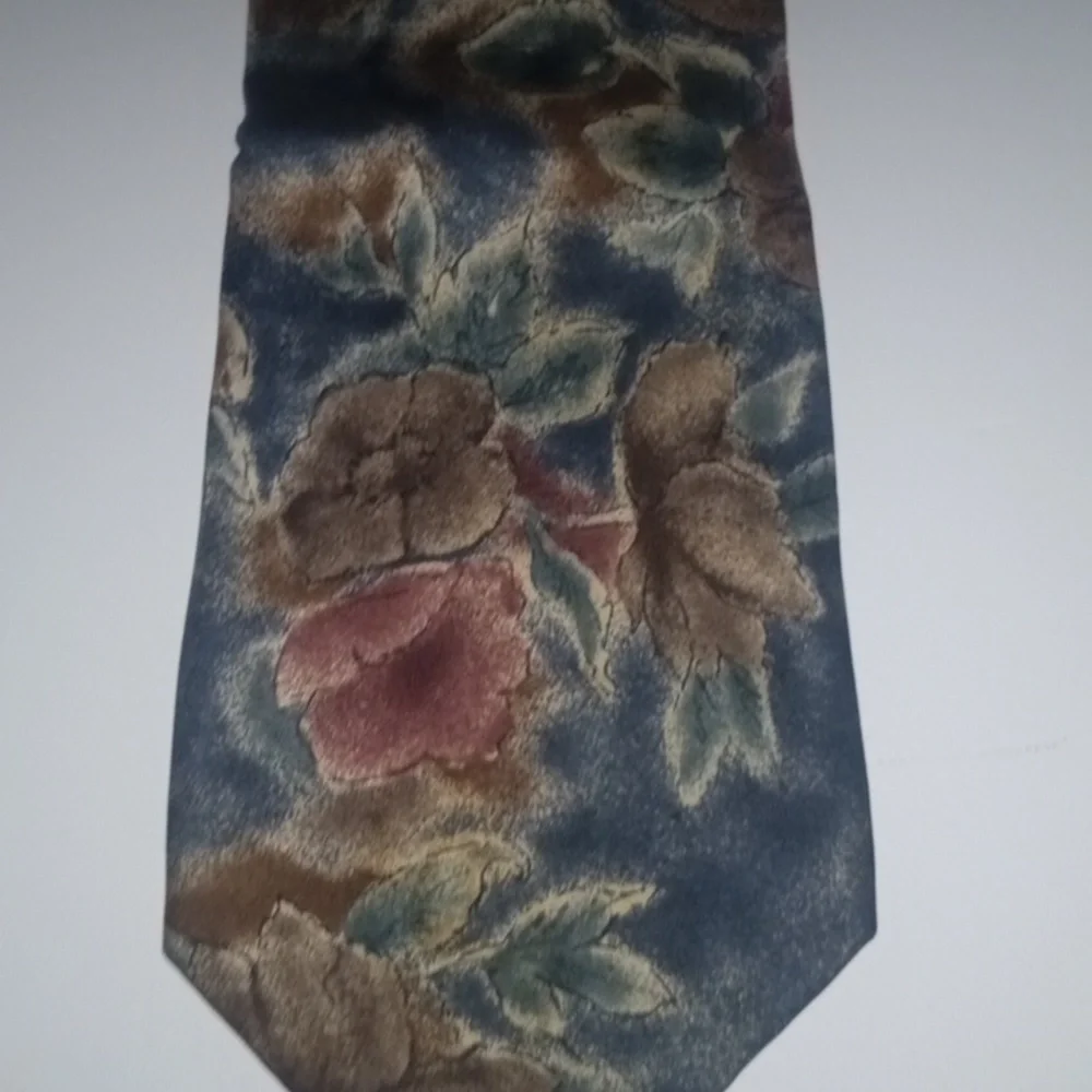 Bill Blass Floral Tie in Blue and Brown